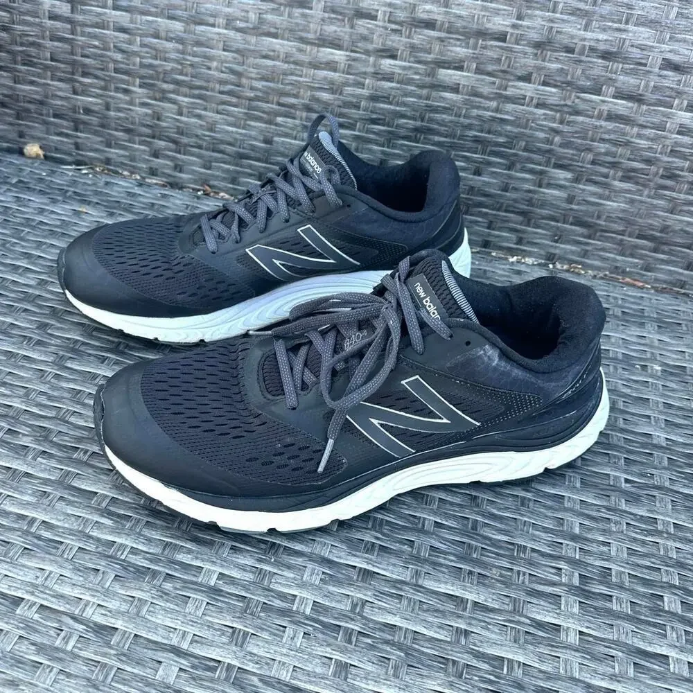 New Balance Men's 840 V4‎ Athletic Running Shoes Size 13 Black Magnet